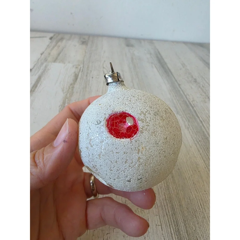 Vintage West Germany indent atomic space age rainbow Micah white glass ornament